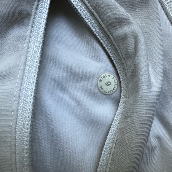 Lululemon Speed Up Highrise Short 2.5 - Picture 5 of 5